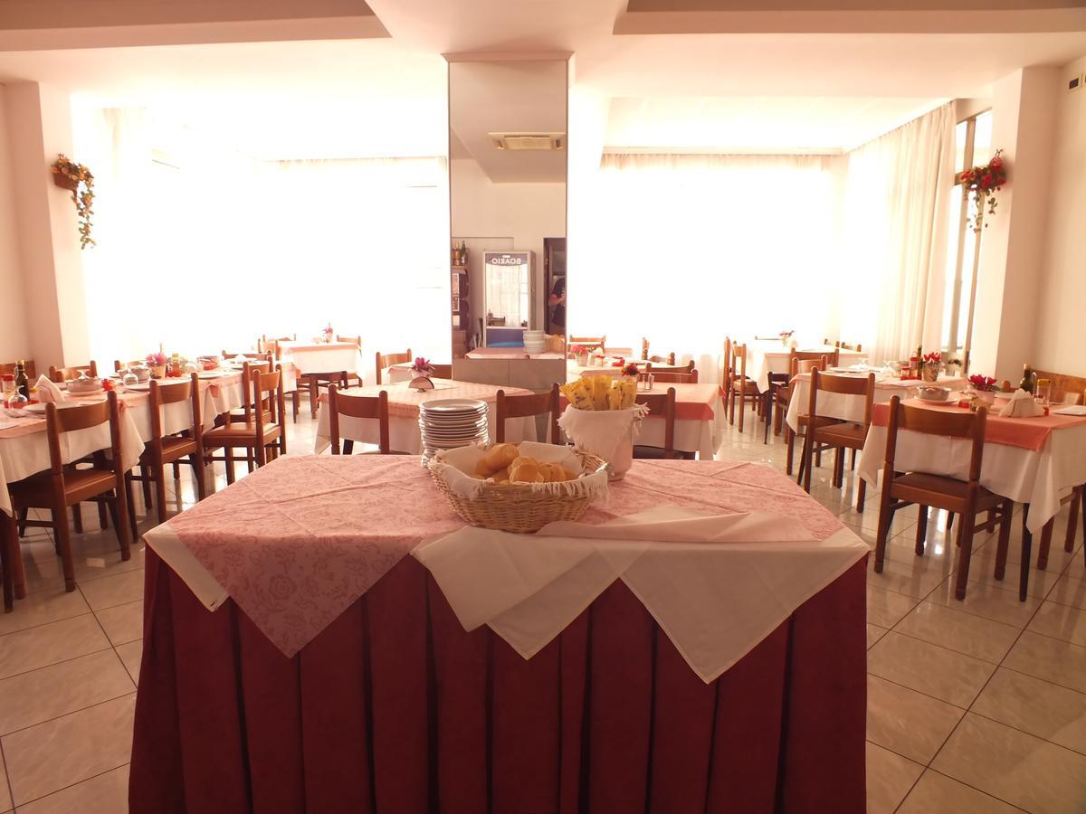 Hotel Luana Rimini Eksteriør billede