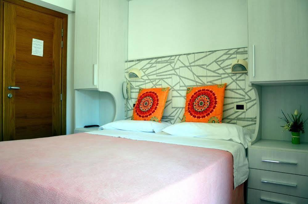Hotel Luana Rimini Eksteriør billede
